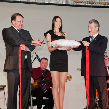 Nissan showroom opening — Oleg Borisov 2012 Омск